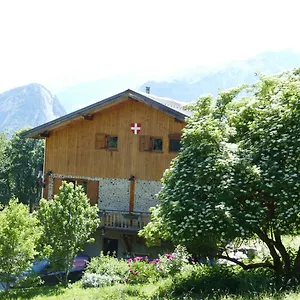 D'hotes A La Ferme Beaune (Savoie)